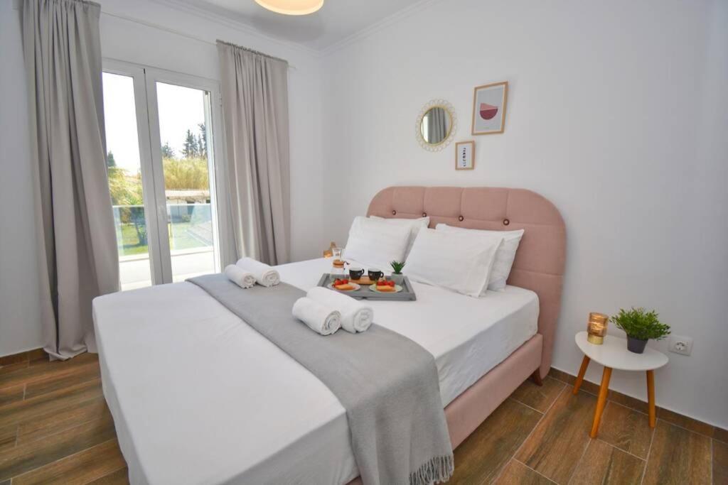 Potamos Deluxe White Apartment Eksteriør billede